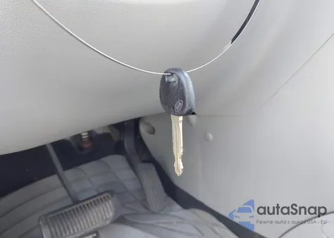 2008 Kia Rondo Lx V6 из США, поврежденный, VIN KNAFG526887168215